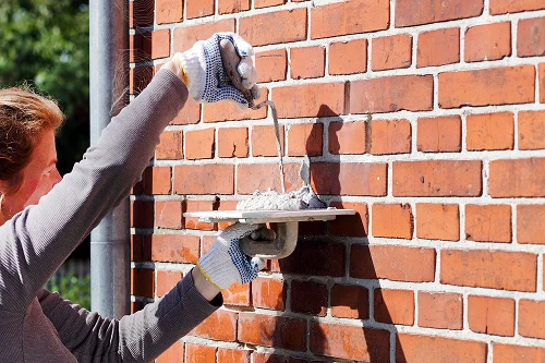Tuckpointing